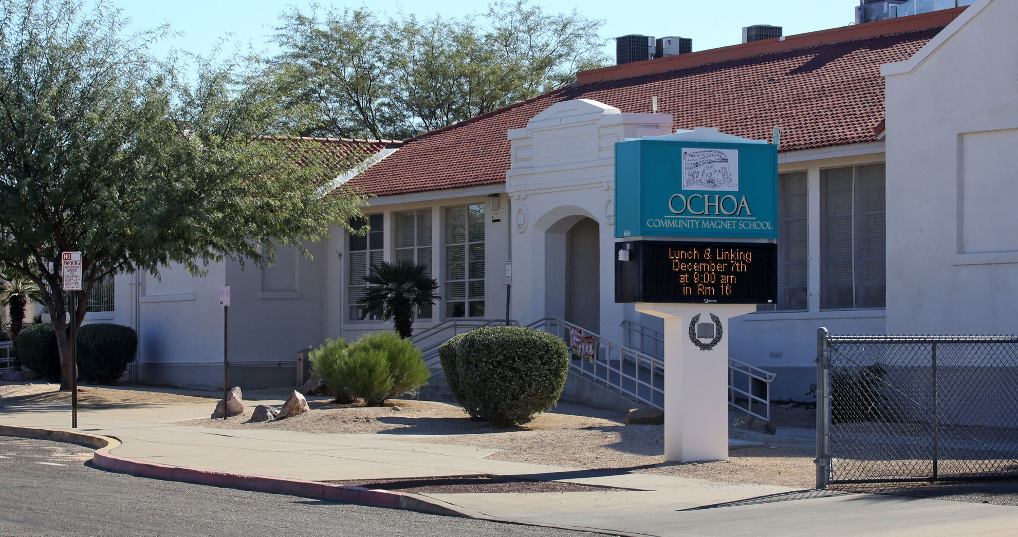 111515-news-TUSD schools-p5